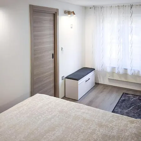 Lovely In With Wifi Apartamento Kraljevica