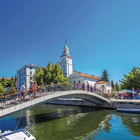 Apartamento Lovely In With Wifi Kraljevica
